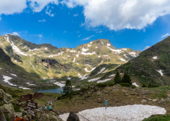 Senderismo a lo largo del agua en Areu y Vall Ferrera